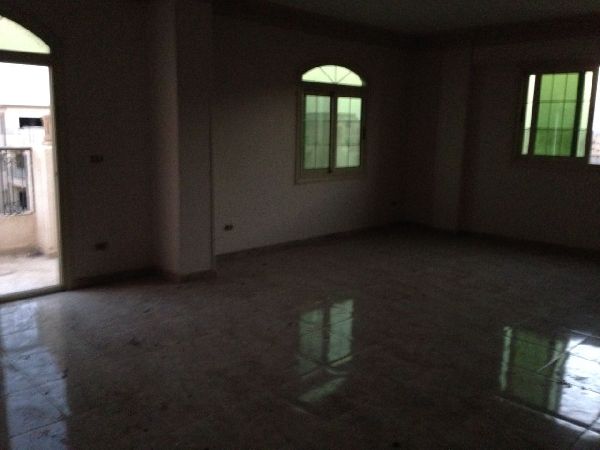 For rent apartment  with Roof villas Benfsj New Cairo