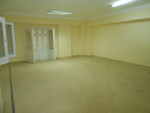 Apartment for Sale, New Cairo, Fifth Compound, Benfsj Area, Ground Floor.