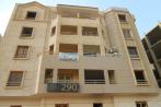 للبيع شقة عمارات البنفسج  القاهرة الجديدة فيوميدان وقريب شارع التسعين