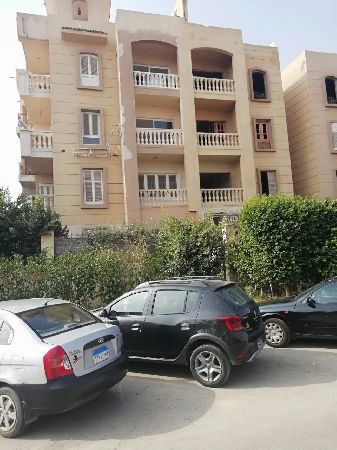 Apartment for sale in Dorra Cairo compound